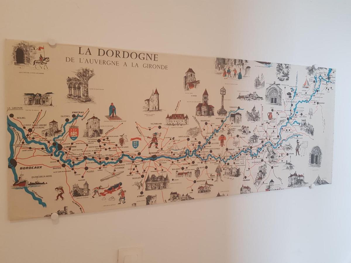 10 - Joli Studio Avec Deux Lits, Tout Equipe Pour 1, 2 Ou 3 Personnes Maximum, Vue Sur Parc Arbore, Parking Privatif Gratuit, Grand Fourgon Possible, Tout Le Linge De Maison Est Fourni Razac-sur-lʼIsle Exteriör bild